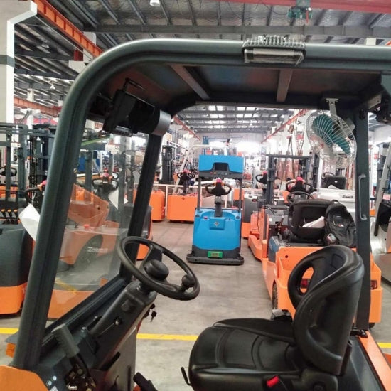 Zowell 4 Ton Electric Tow Tractor with Camera and Fan