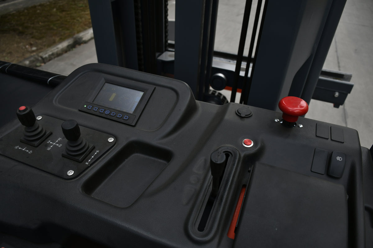 Mima Man-Up Turret Truck MC12