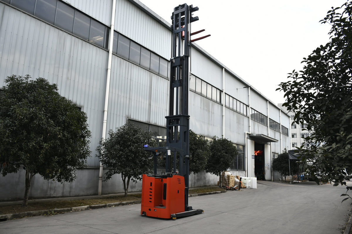 Mima Man-Up Turret Truck MC12