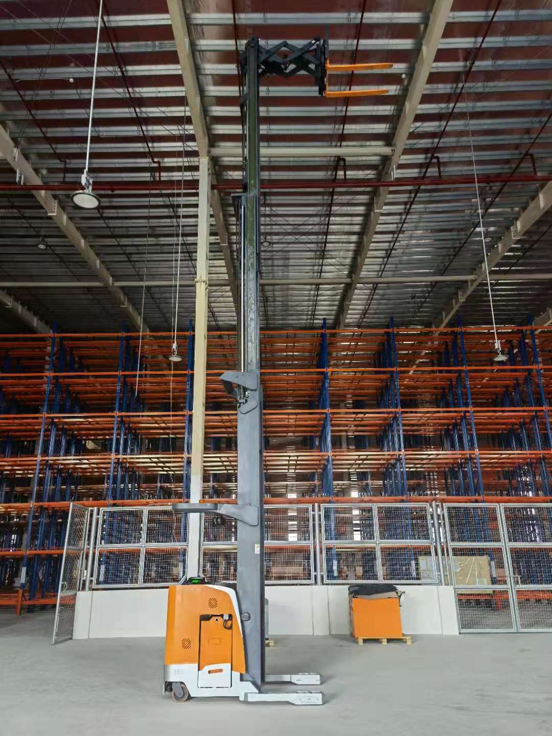 Zowell Double Deep Reach Truck