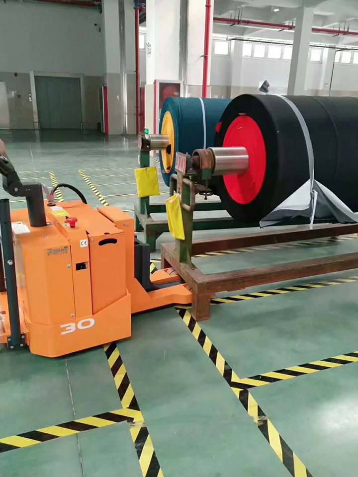 Zowell Electric Towing Tractor